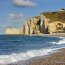 Plage d'Etretat et falaise d'Amont
