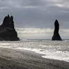 aiguilles de Reynisdrangar vue depuis la plage de Reynisfara