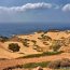 Paysage aride de l'ouest de Milos près de Fathalika