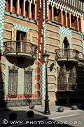façade de la Casa Vicens donnant sur la carrer Carolines