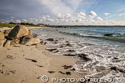 La plage de Fanal &agrave; Kerlouan est une longue plage orient&eacute;e vers l'ouest 
qui se situe &agrave; la sortie de l'estuaire de Tresseny.