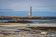 Le phare de l'&icirc;le Vierge est le plus haut d'Europe. Il a &eacute;t&eacute; construit sur un &icirc;lot nomm&eacute; &Icirc;le Vierge &agrave; 1,5 km au large de Lilia situ&eacute; en Finist&egrave;re-Nord.