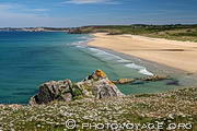 La plage de la Palue est situ&eacute;e &agrave; l'ouest du cap de la Ch&egrave;vre 
sur la presqu'&icirc;le de Crozon.