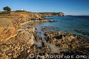 Vue sur la pointe du Guern depuis la pointe de Ragu&eacute;nez. Presqu'&icirc;le de Crozon.