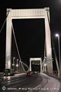 sur le pont Elisabeth by night (Erzsébet hid)