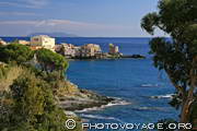 village d'Erbalunga sur la côte est du Cap Corse