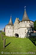 Le Rabot flanqué de deux tours est une ancienne écluse fortifiée 
sur la Lieve construite au XVe siècle.