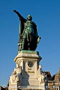 statue de Jacob Van Artevelde sur Vrijdagmarkt