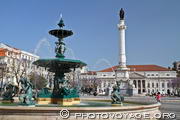 fontaine et obélisque de la place Dom Pedro IV appelée aussi Rossio