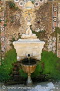 fontaine de l'abondance dans le parc de la Quinta da Regaleira - Sintra