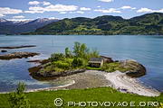 Vallandsholmane sur le Hardangerfjord aux environs de Norheimsund