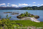 Vallandsholmane sur le Hardangerfjord aux environs de Norheimsund