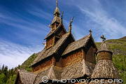 Toiture de l'&eacute;glise en bois debout de Borgund