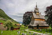 La stavkirke de Hopperstad est une église en bois debout située 
à Vik près du Sognefjord. Elle fut édifiée dans les 
années 1100.