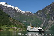 Ferry dans le Geirangerfjord