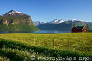 Romsdalsfjord et Innfjord vus depuis Klungnes