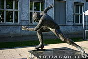 Sculpture du patineur de vitesse Hjallis