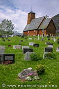 Eglise de Gaupne entour&eacute;e d'un cimeti&egrave;re