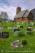 Eglise de Gaupne entourée d'un cimetière