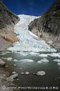 langue glaciaire du Briksdalsbreen