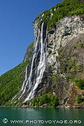 Cascade des 7 soeurs dans le Geirangerfjord