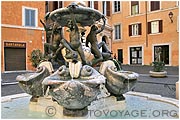 fontaine des tortues sur la Piazza Mattei