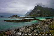 Paysage sauvage de l'&icirc;le Austvagoya dans l'archipel des Lofoten