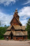 L'église en bois debout de Gol a été déplacée au  musée folklorique norvégien d'Oslo